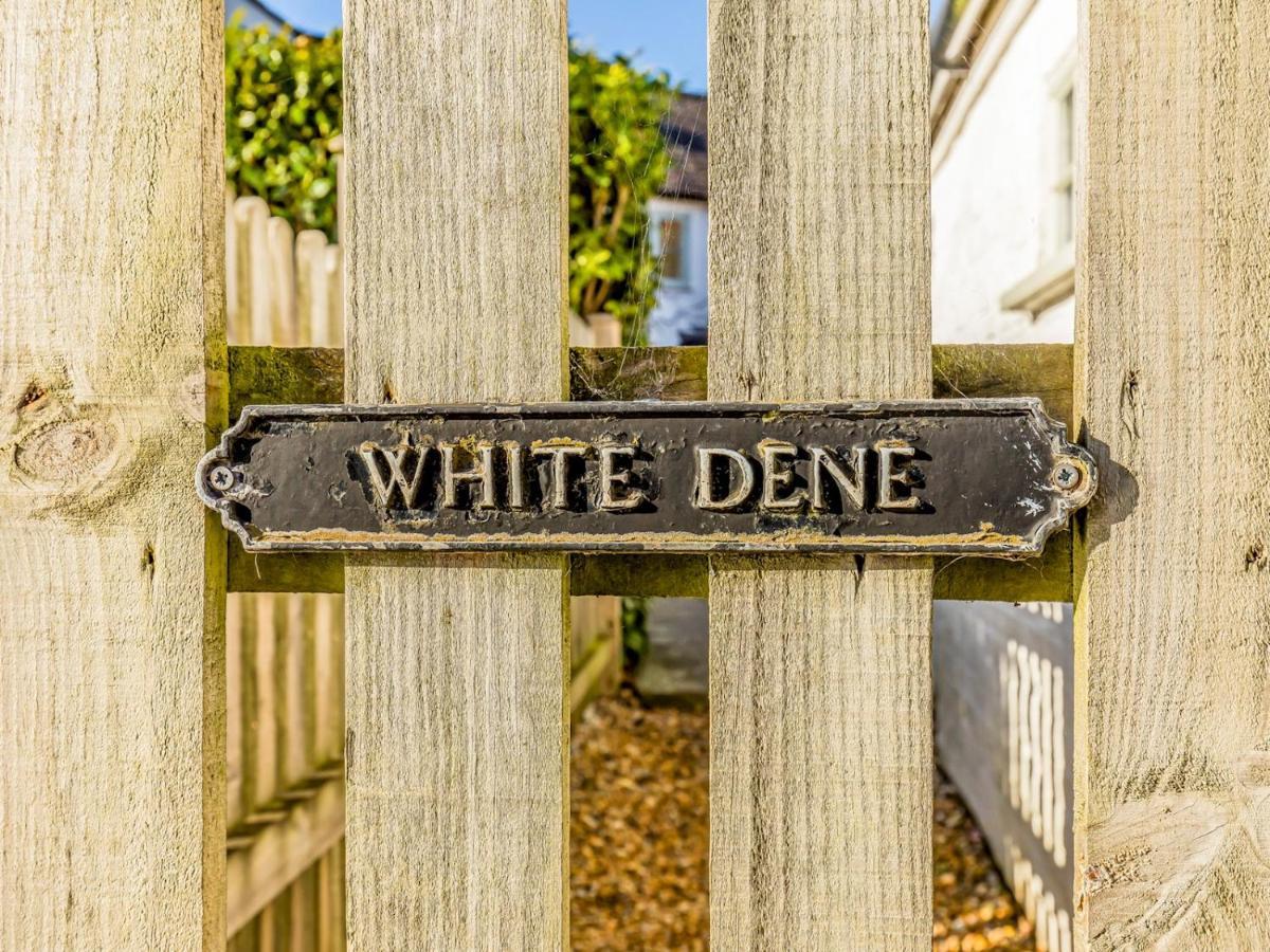 צ'יצ'סטר Pass The Keys Charming Downland Cottage מראה חיצוני תמונה
